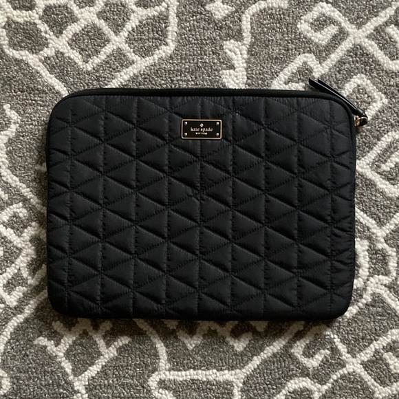 KATE SPADE Laptop Case Black Quilted - Picture 1 of 4